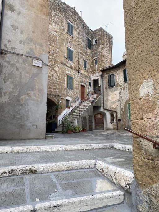 La Sorpresa Sul Bastione With Panoramic Balcony Apartment Pitigliano Exterior photo